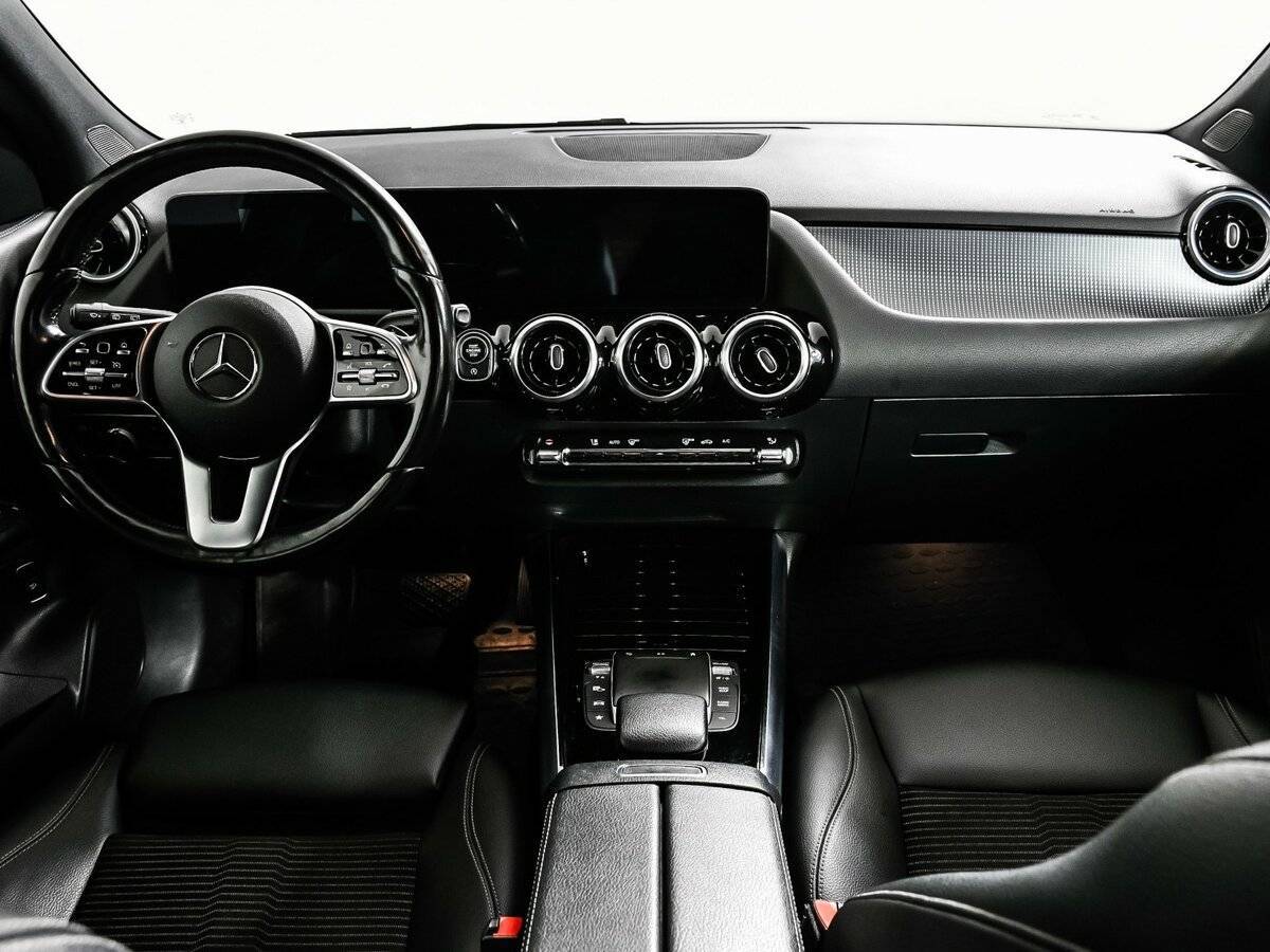 Mercedes-Benz GLA 200, 2021 Фото №11