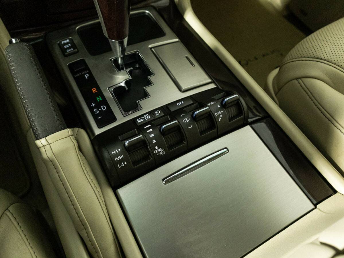 Lexus LX 570, 2013 Фото №20