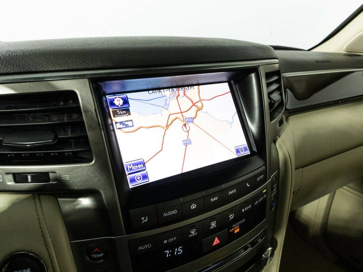 Lexus LX 570, 2013 Фото №21