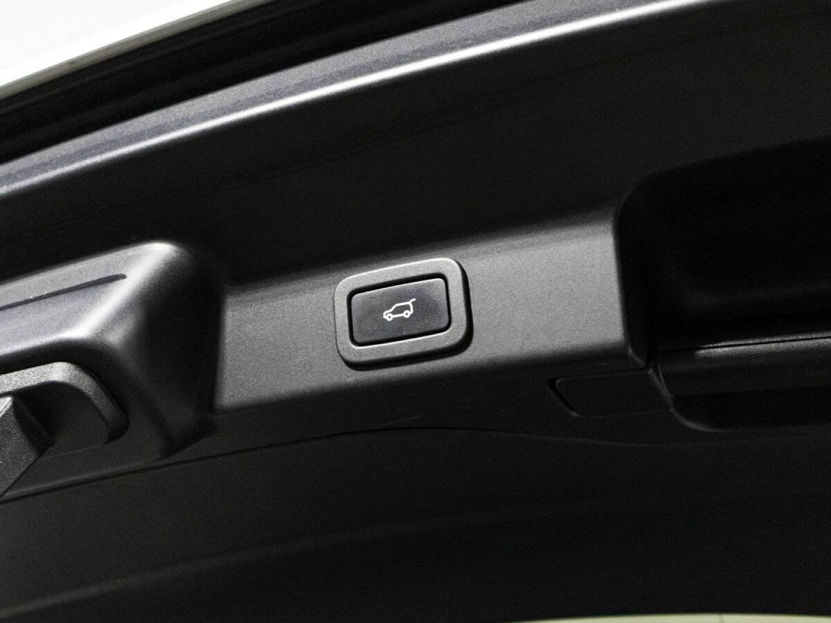 Jaguar F-Pace, 2017 Фото №16