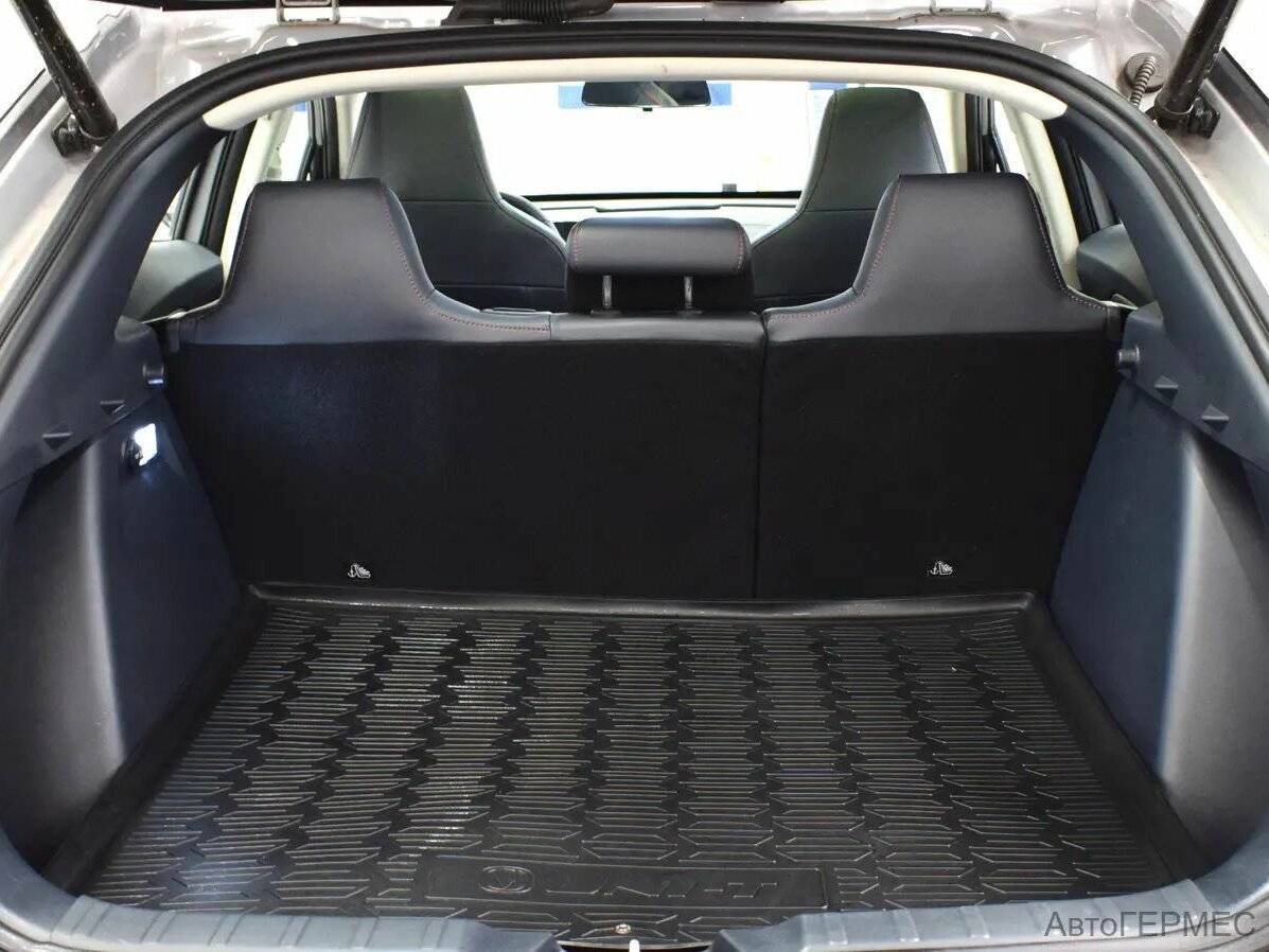 Changan UNI-T, 2023 Фото №16