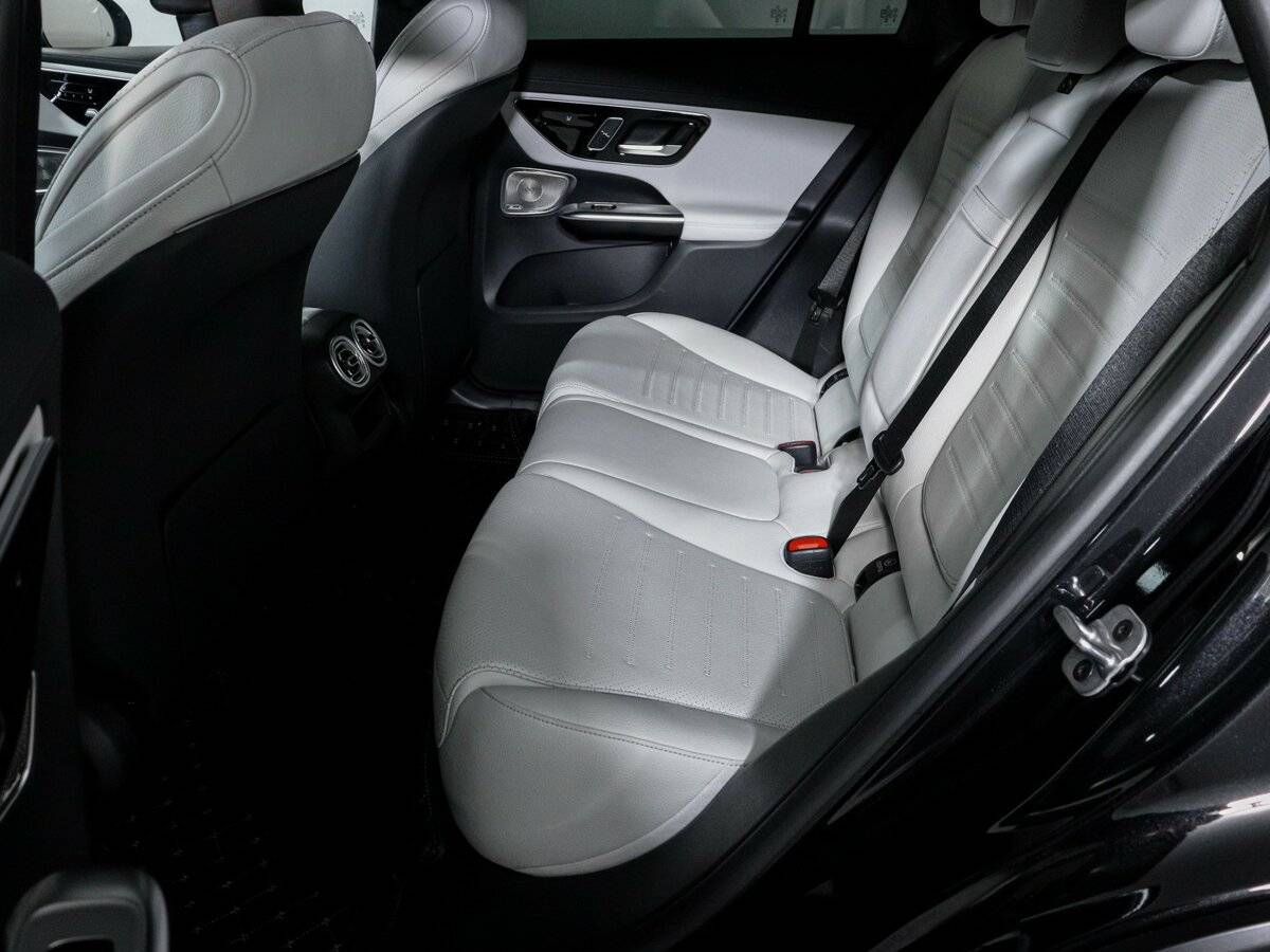 Mercedes-Benz GLC Coupe 300, 2024 Фото №10