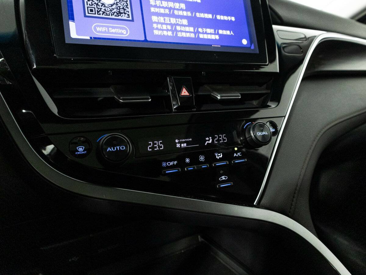 Toyota Camry, 2022 Фото №17