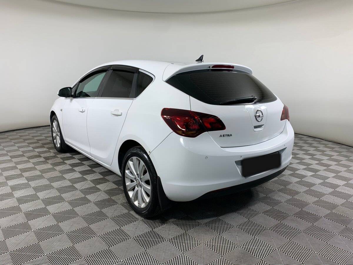Opel Astra, 2011 - 186 000 км. | Фото №7