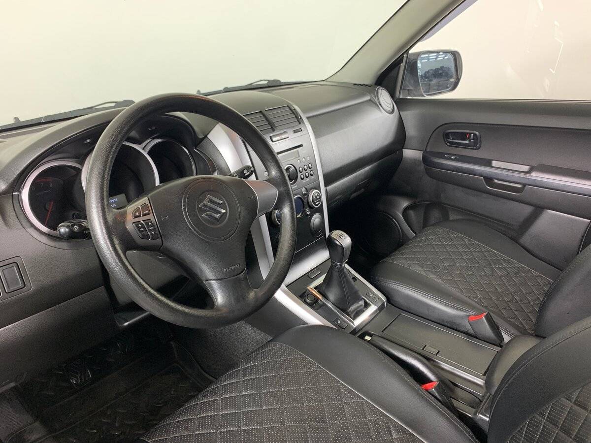 Suzuki Grand Vitara, 2010 Фото №10