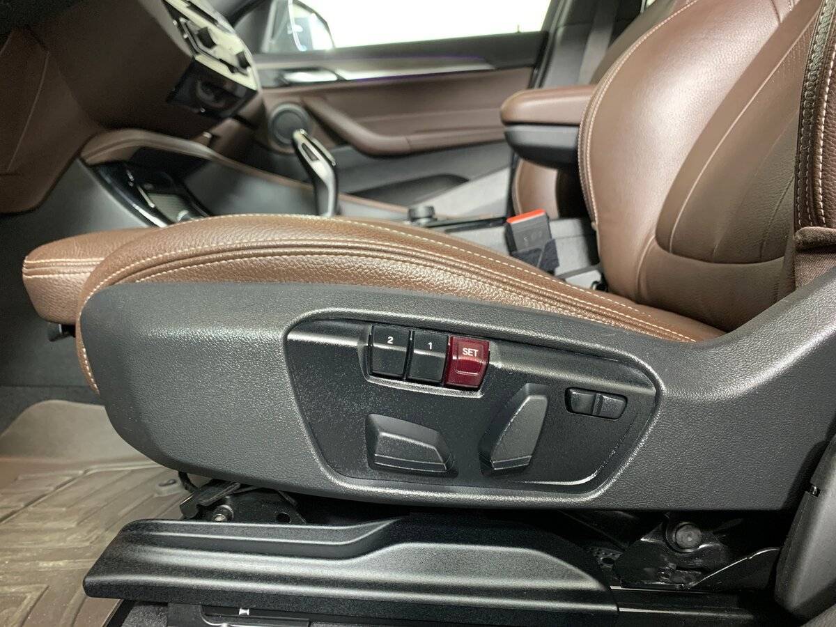 BMW X2 xDrive20i, 2020 Фото №17