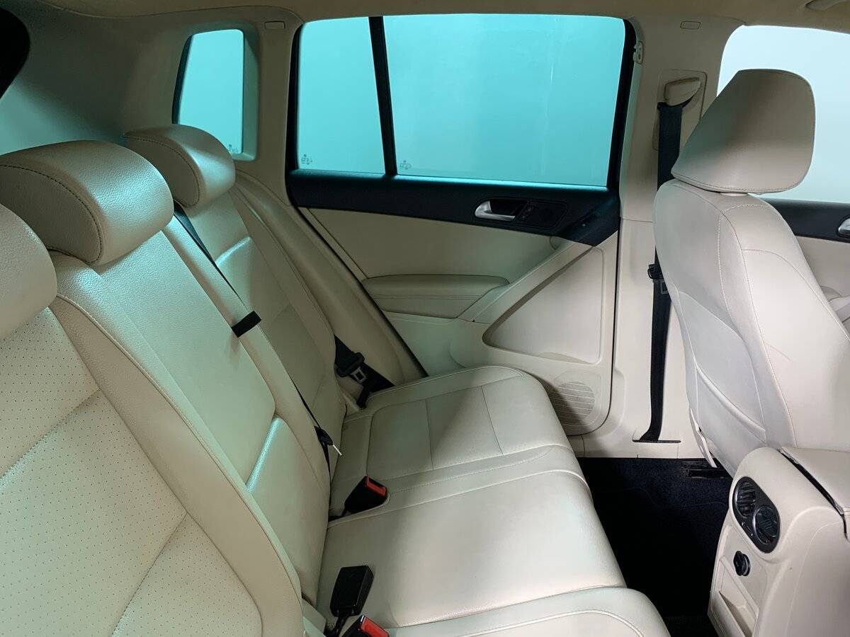 Volkswagen Tiguan, 2010 Фото №17