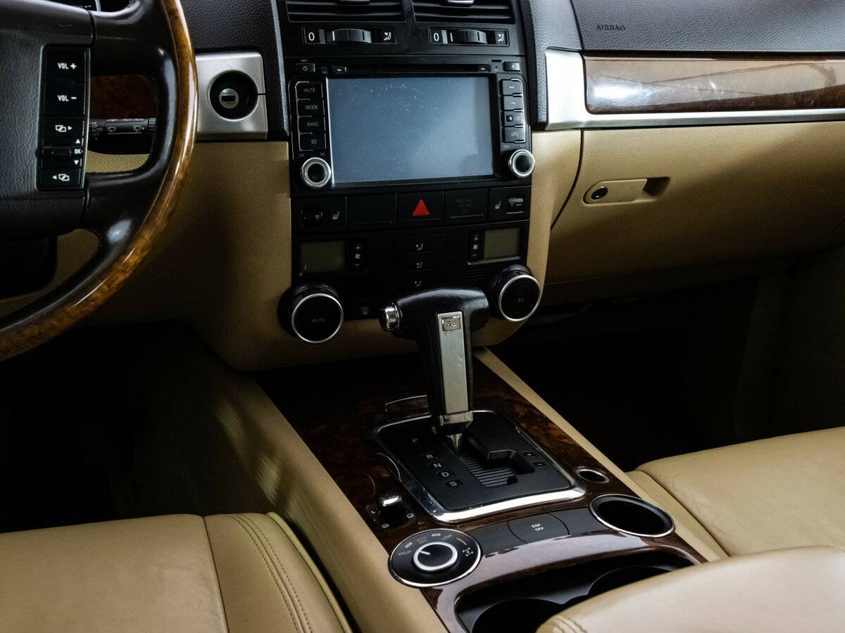 Volkswagen Touareg, 2009 Фото №14