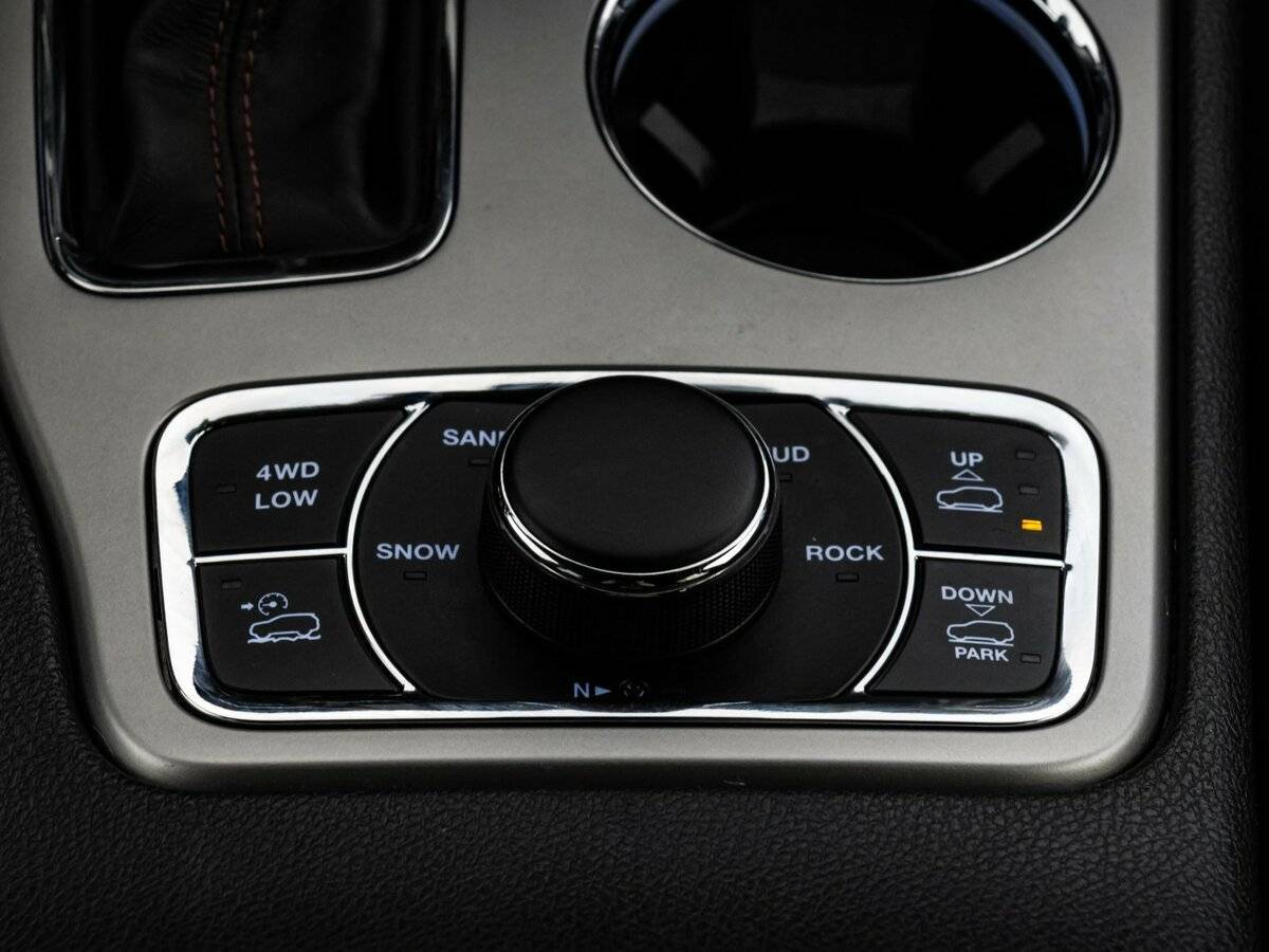 Jeep Grand Cherokee, 2018 Фото №14