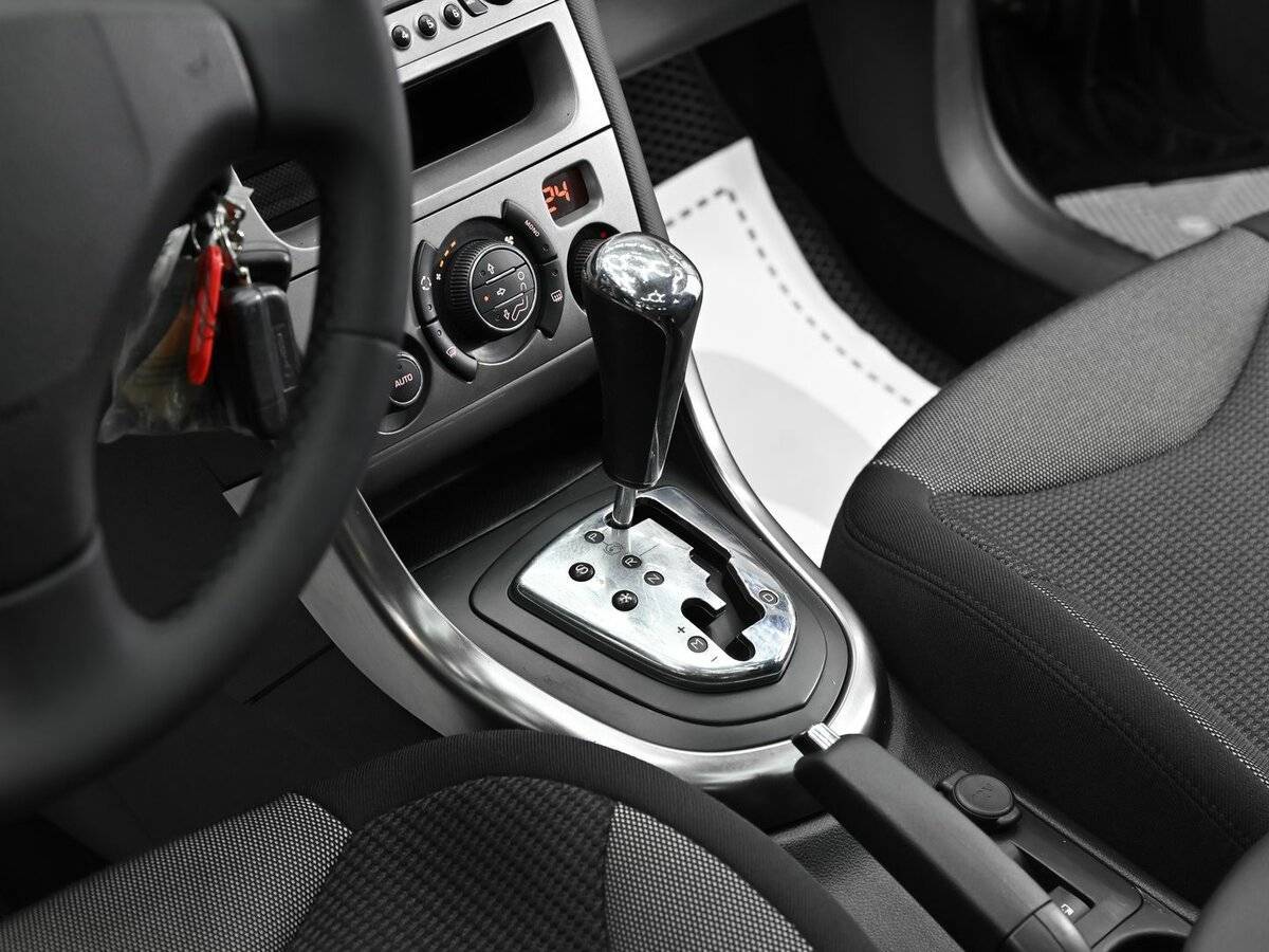 Peugeot 308, 2011 Фото №10