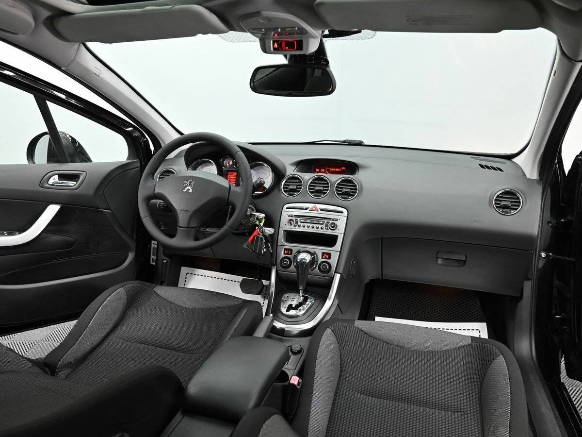 Peugeot 308, 2011 Фото №11