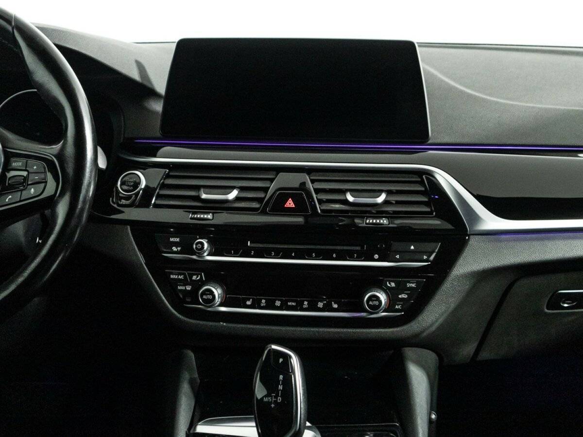 BMW 5 серии 530d xDrive, 2017 Фото №14