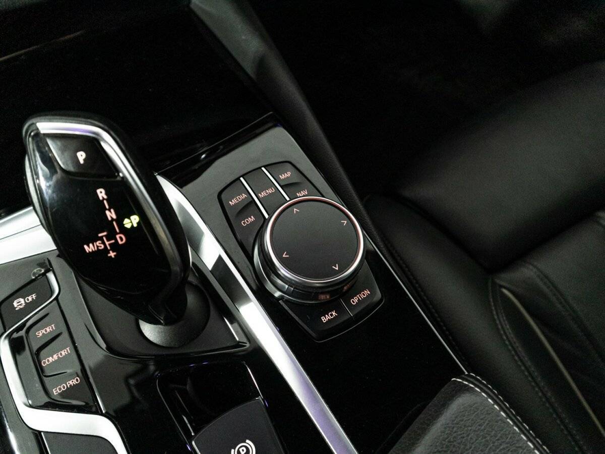 BMW 5 серии 530d xDrive, 2017 Фото №23