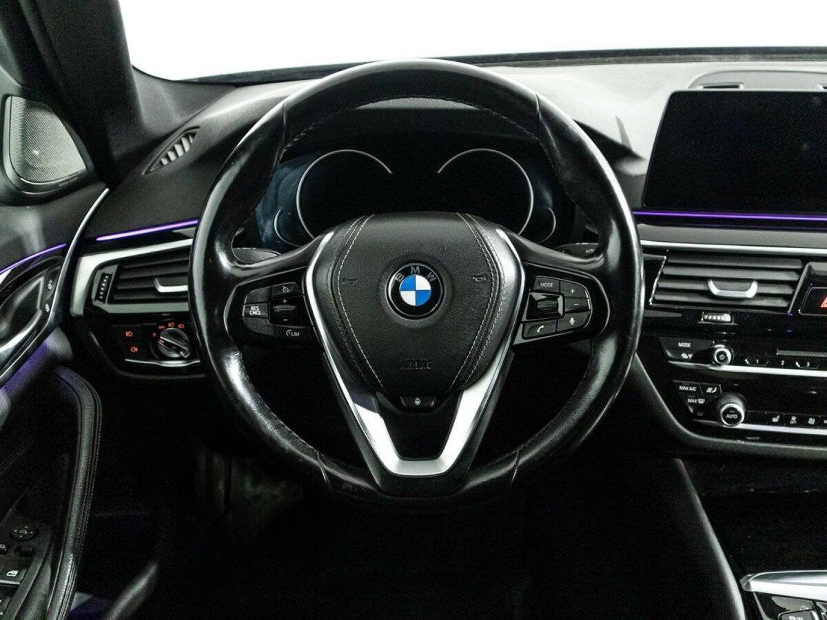 BMW 5 серии 530d xDrive, 2017 Фото №24