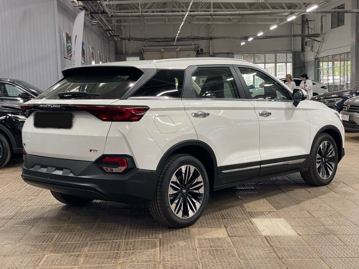 FAW Bestune T77, 2023 Фото №5