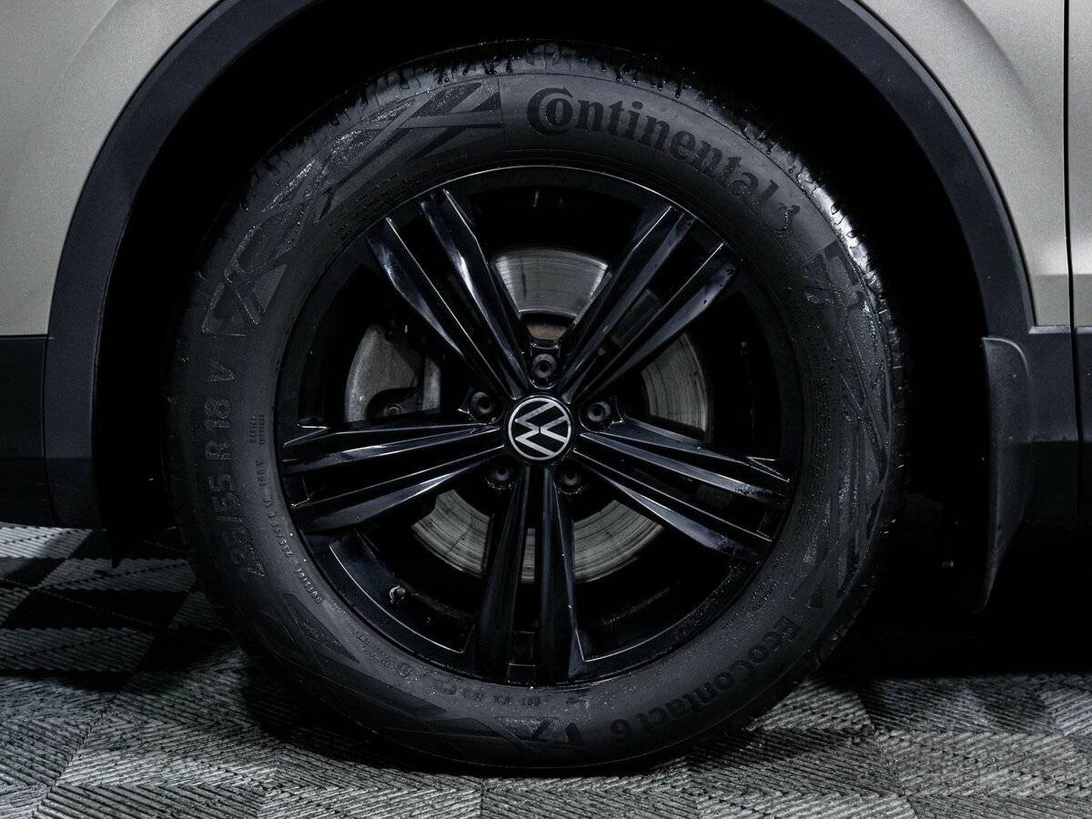 Volkswagen Tiguan, 2021 Фото №15