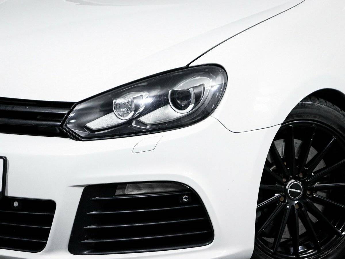 Volkswagen Golf R, 2012 Фото №17
