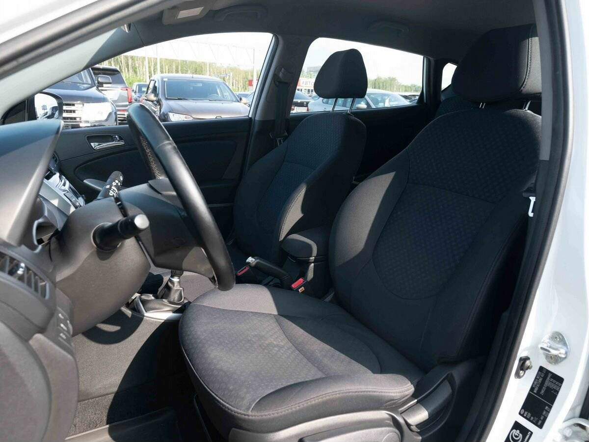 Hyundai Solaris, 2014 Фото №9