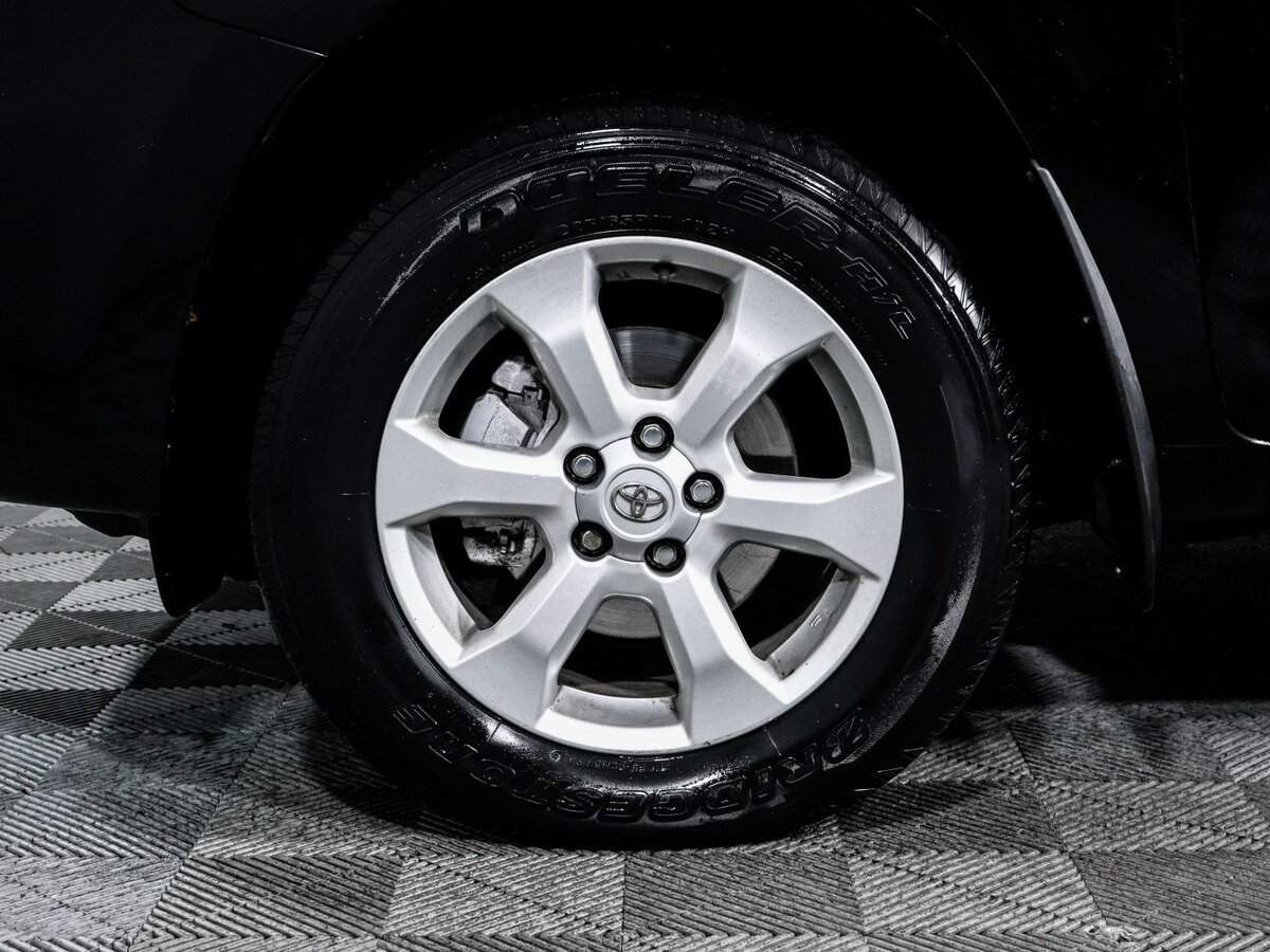 Toyota RAV4, 2010 Фото №15