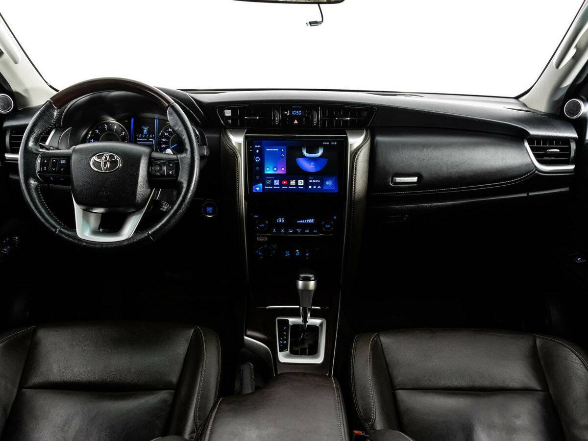 Toyota Fortuner, 2018 Фото №11