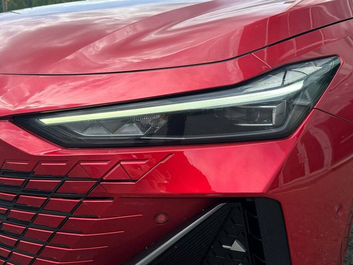 Changan UNI-V, 2024 Фото №10