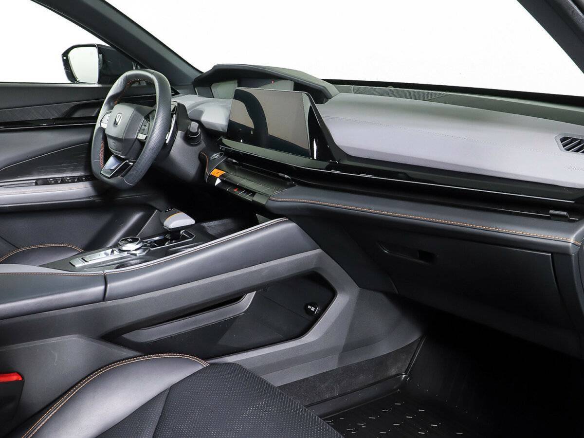 Changan UNI-V, 2023 Фото №11