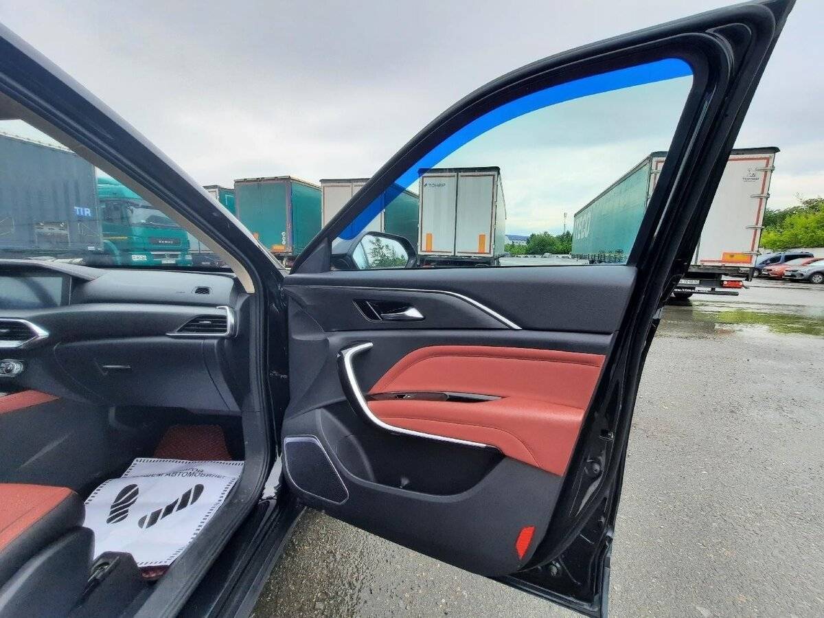 FAW Bestune T77, 2022 Фото №13