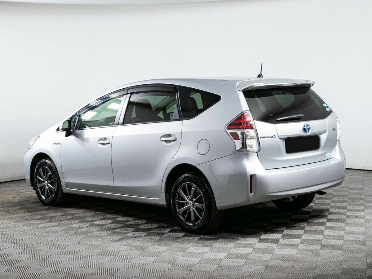 Toyota Prius Alpha, 2017 - 108 500 км. | Фото №7