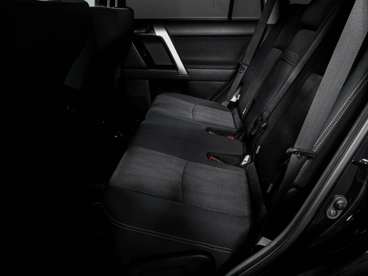 Toyota Land Cruiser Prado, 2021 Фото №10