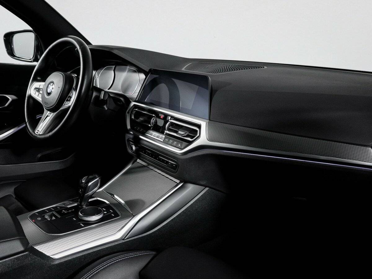 BMW 3 серии 320i xDrive, 2020 Фото №9