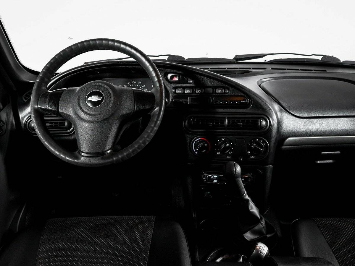 Chevrolet Niva, 2010 Фото №12