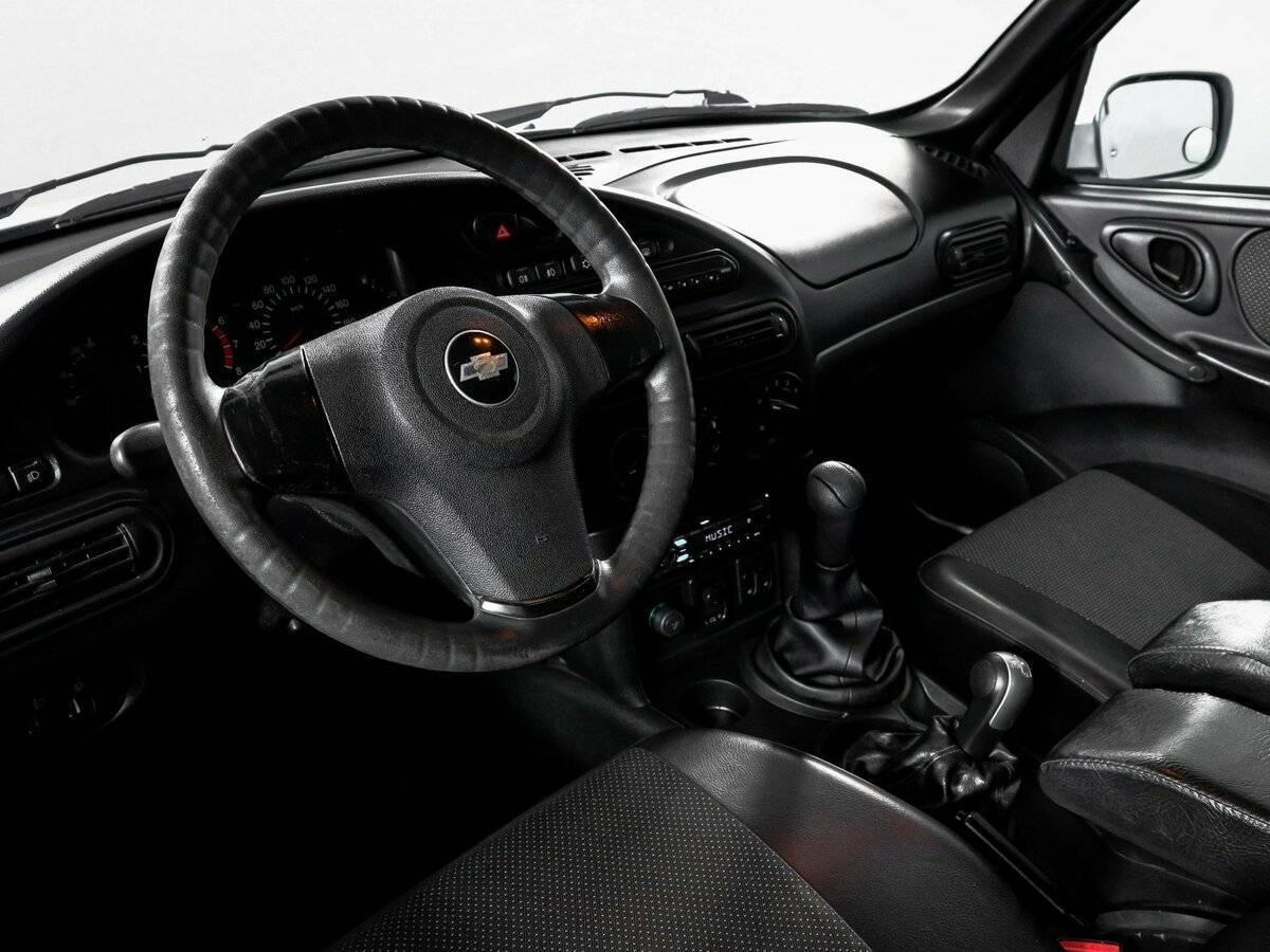 Chevrolet Niva, 2010 Фото №14