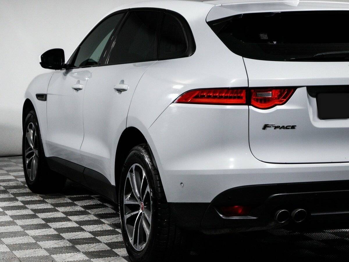 Jaguar F-Pace, 2016 Фото №15