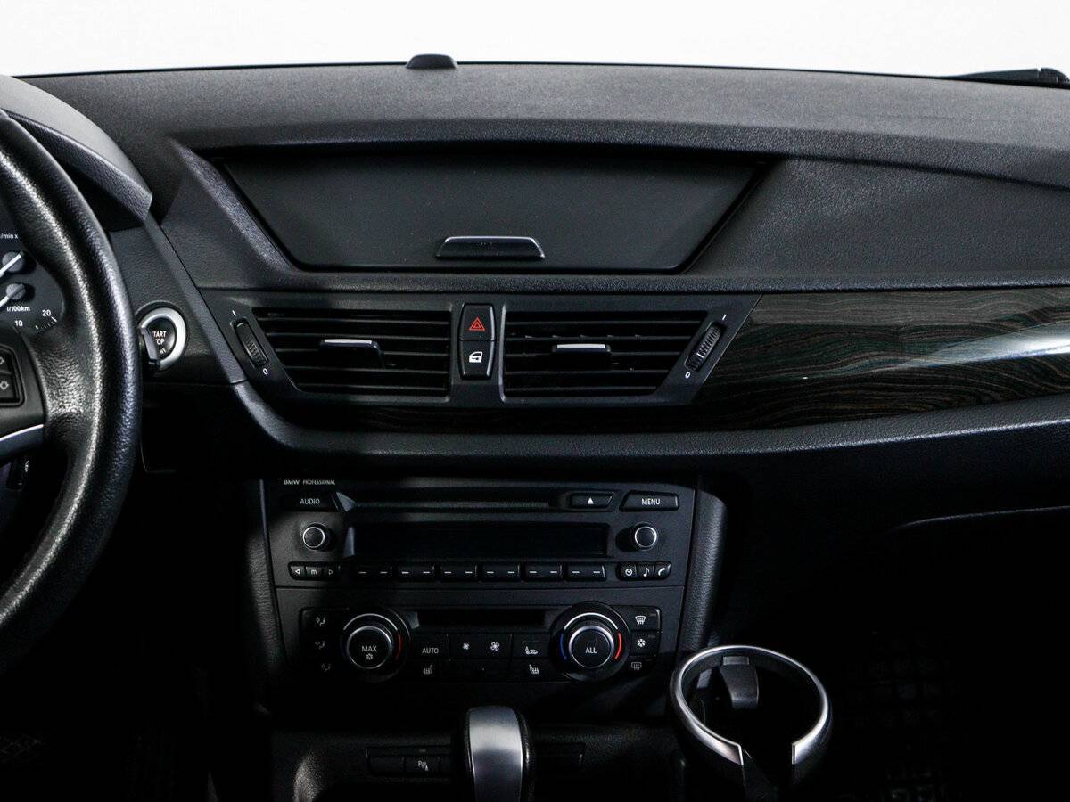 BMW X1 20d, 2011 Фото №13