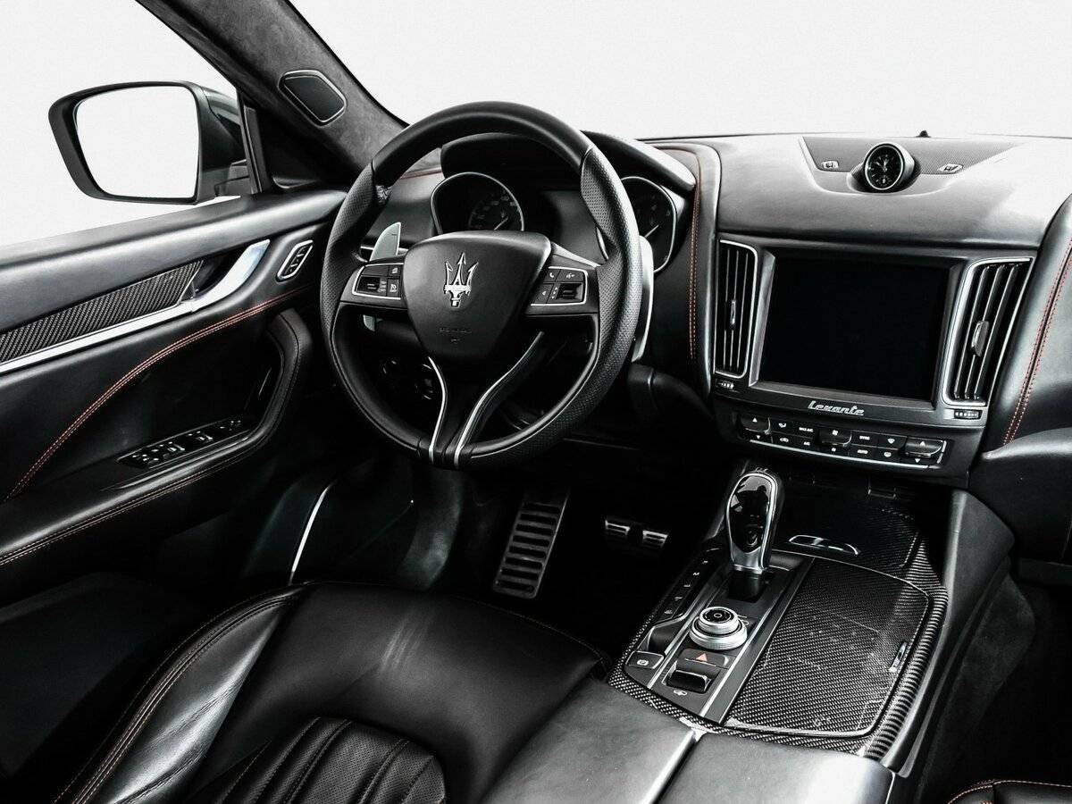 Maserati Levante, 2017 Фото №9