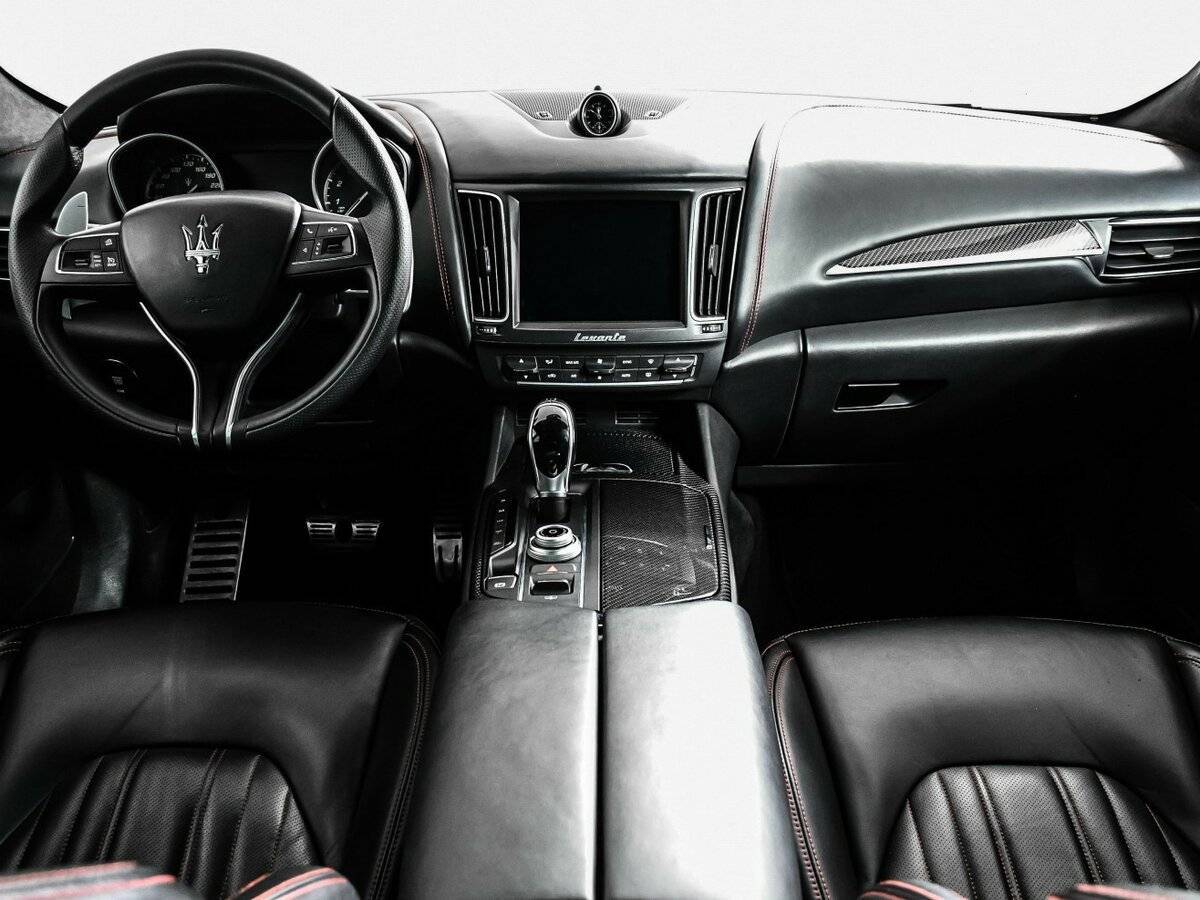 Maserati Levante, 2017 Фото №11