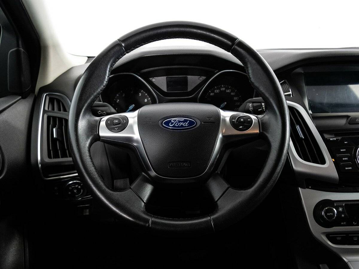 Ford Focus, 2011 Фото №11
