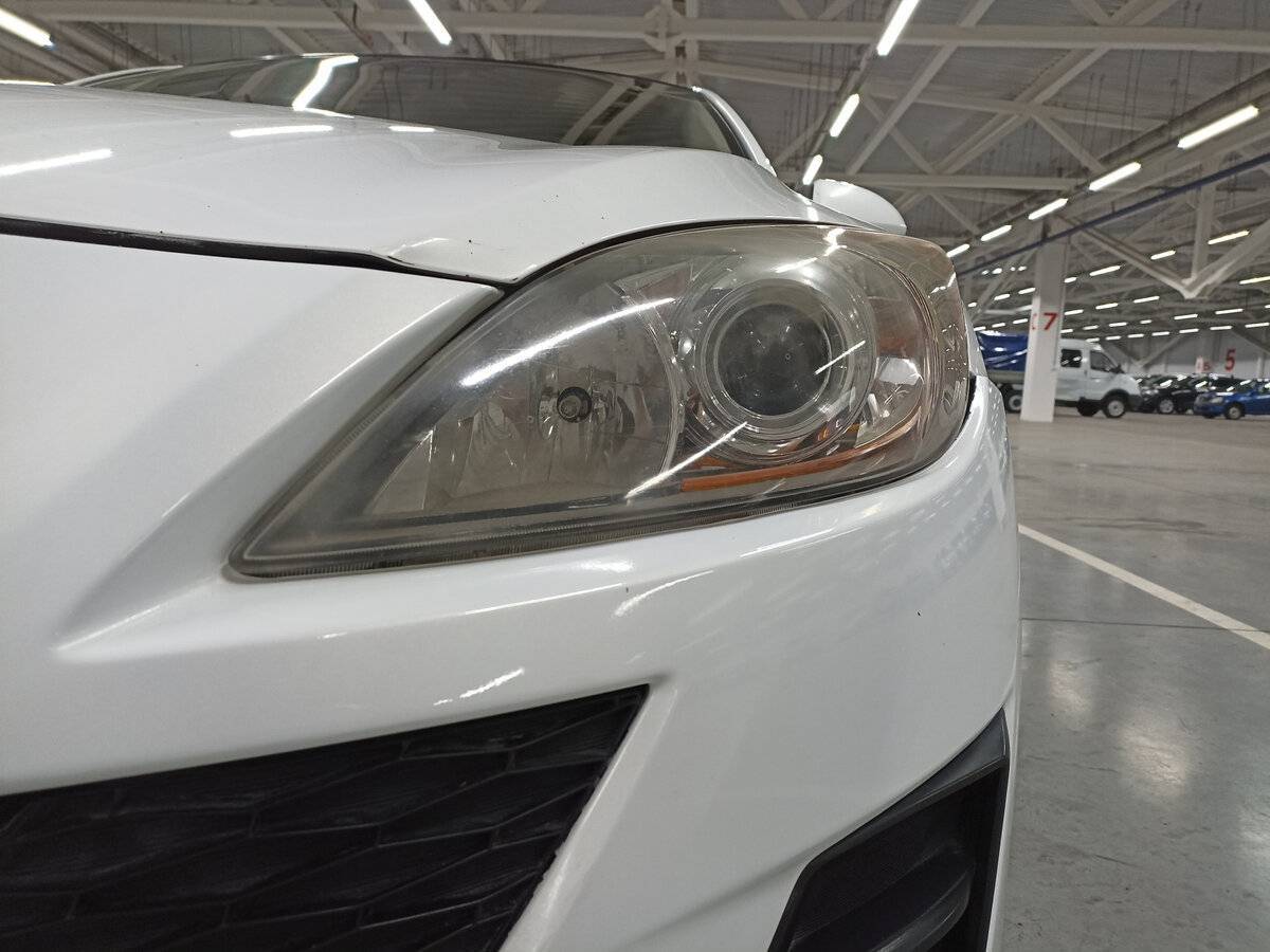 Mazda 3, 2011 Фото №17