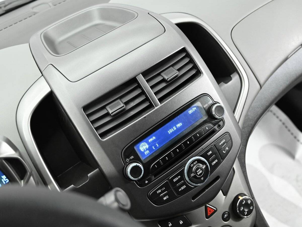 Chevrolet Aveo, 2012 Фото №10
