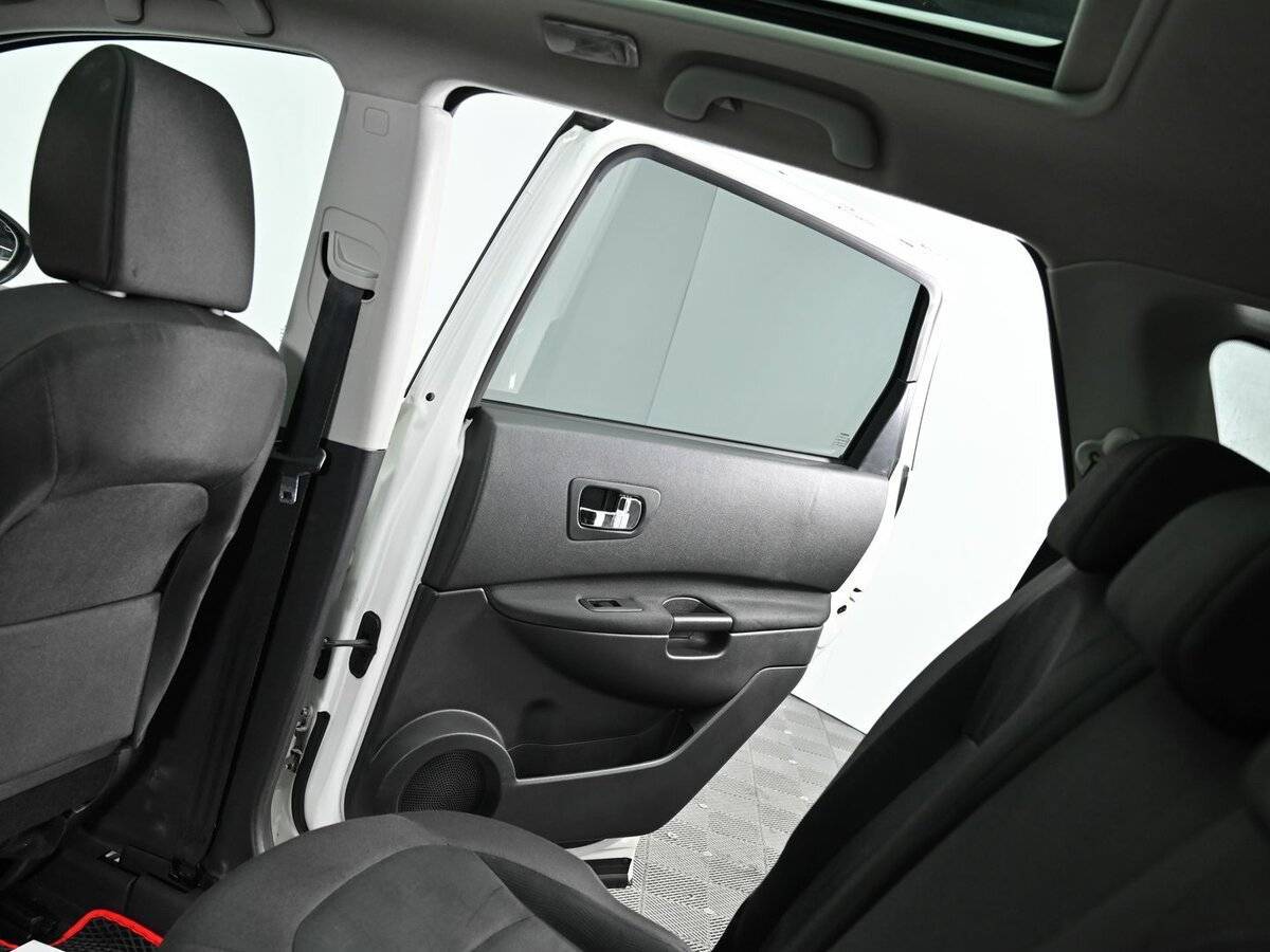 Nissan Qashqai+2, 2010 Фото №16