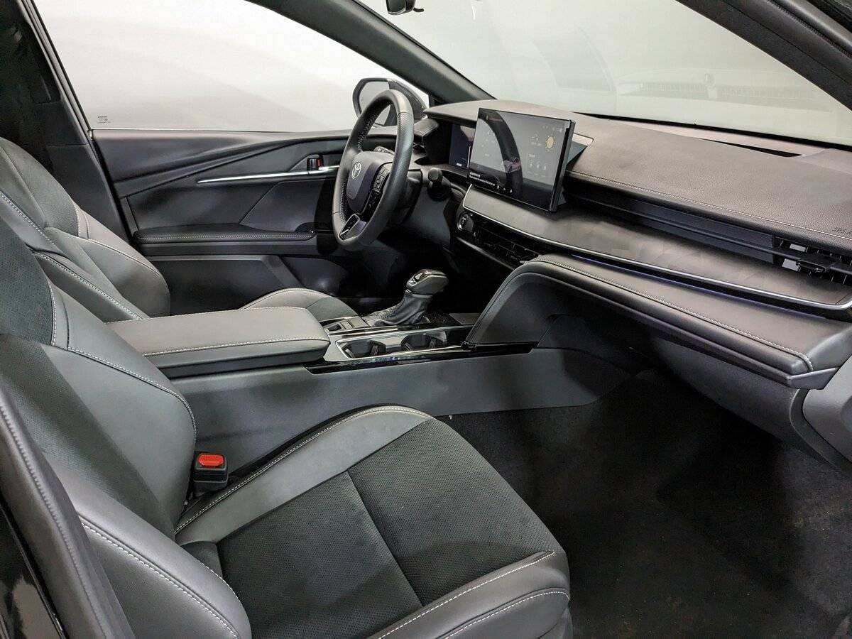 Toyota Camry, 2024 Фото №9