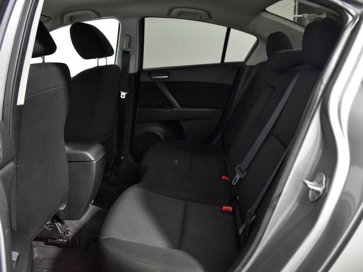 Mazda 3, 2011 Фото №11