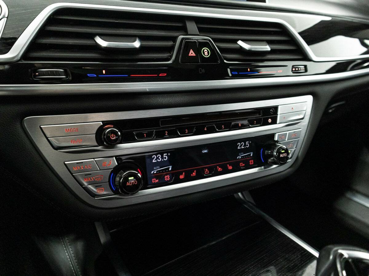 BMW 7 серии Long 730Ld xDrive, 2016 Фото №25