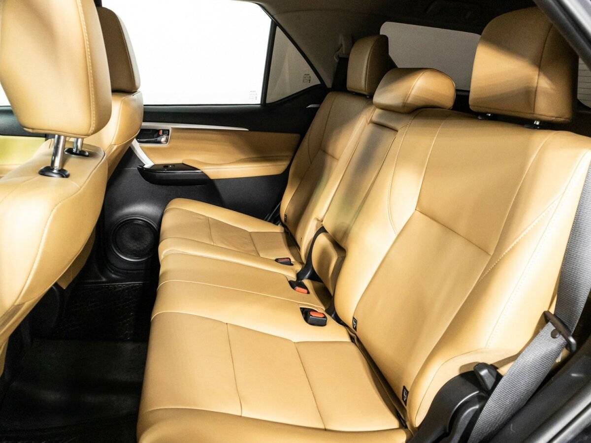 Toyota Fortuner, 2019 Фото №10