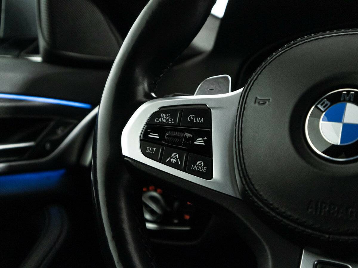BMW 5 серии 530e, 2020 Фото №25