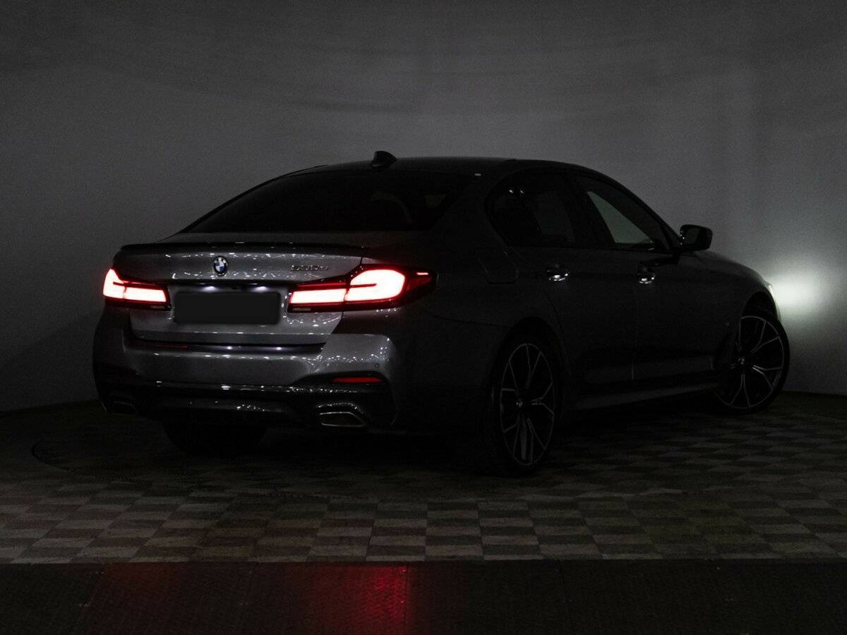 BMW 5 серии 530e, 2020 Фото №30
