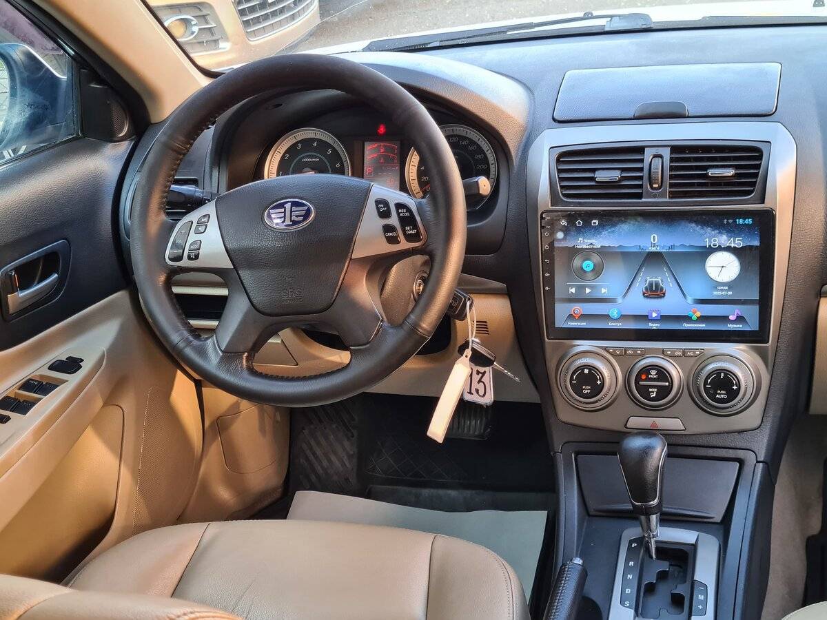 FAW Besturn B50, 2012 Фото №16