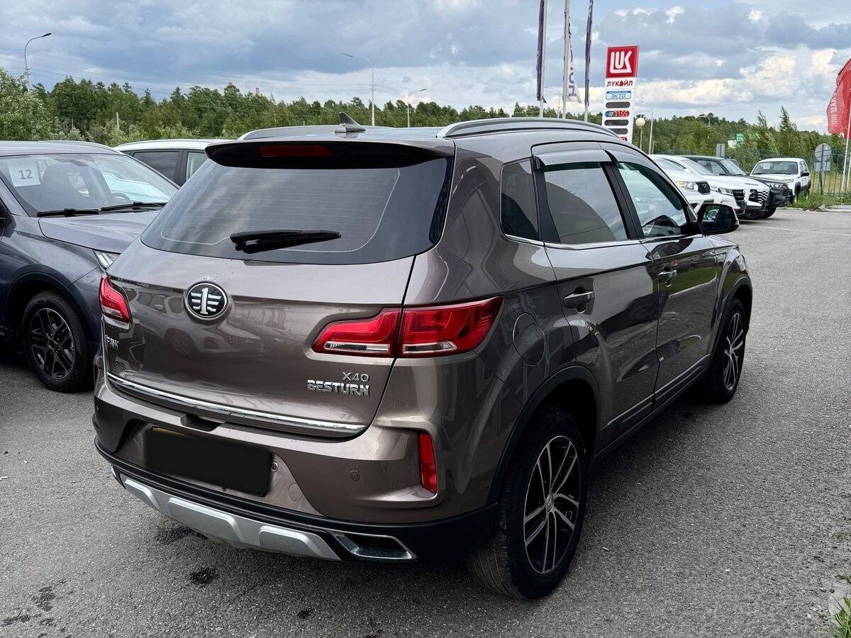 FAW Besturn X40, 2019 - 57 137 км. | Фото №4