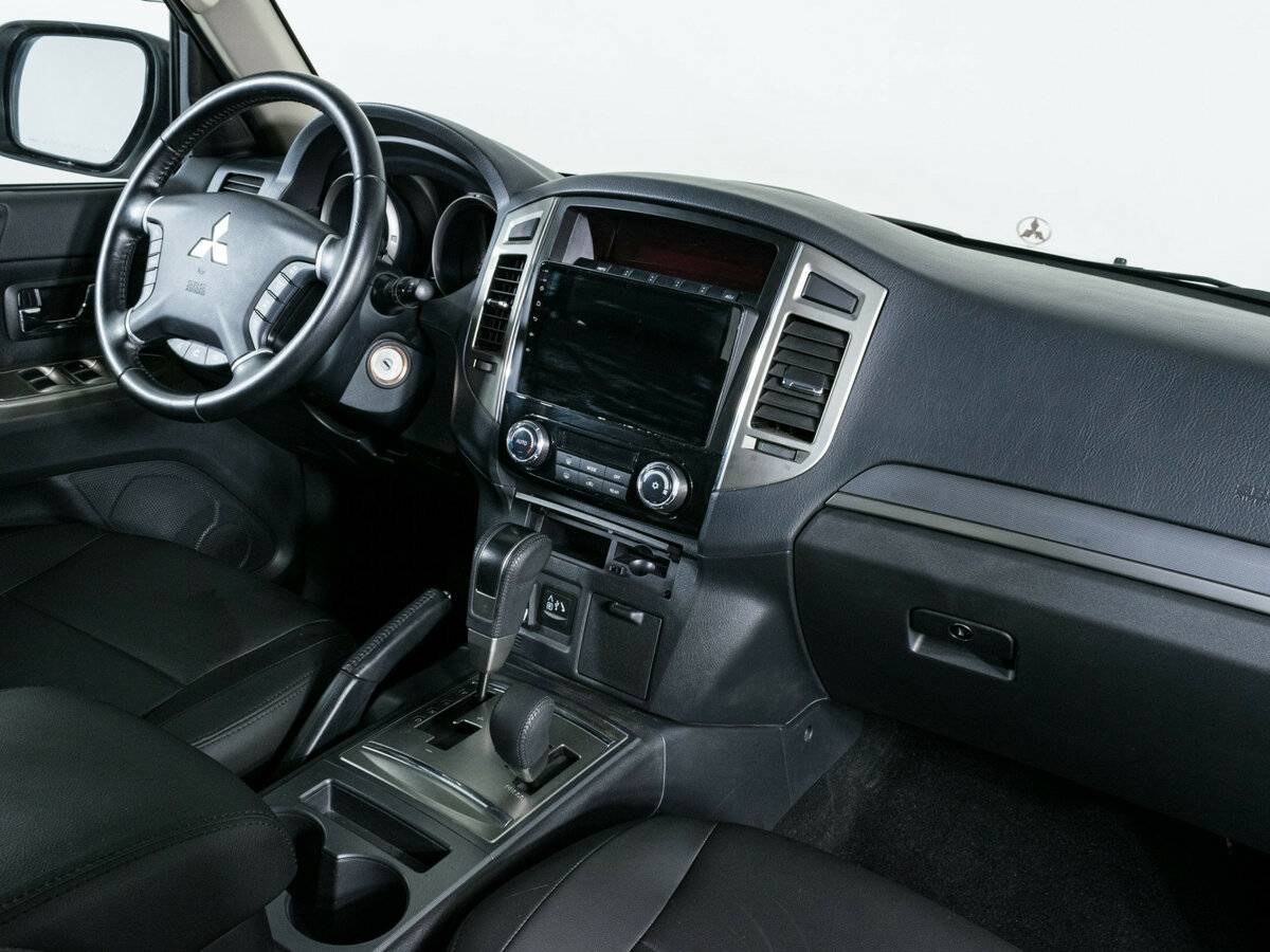 Mitsubishi Pajero, 2021 - 25 000 км. | Фото №8