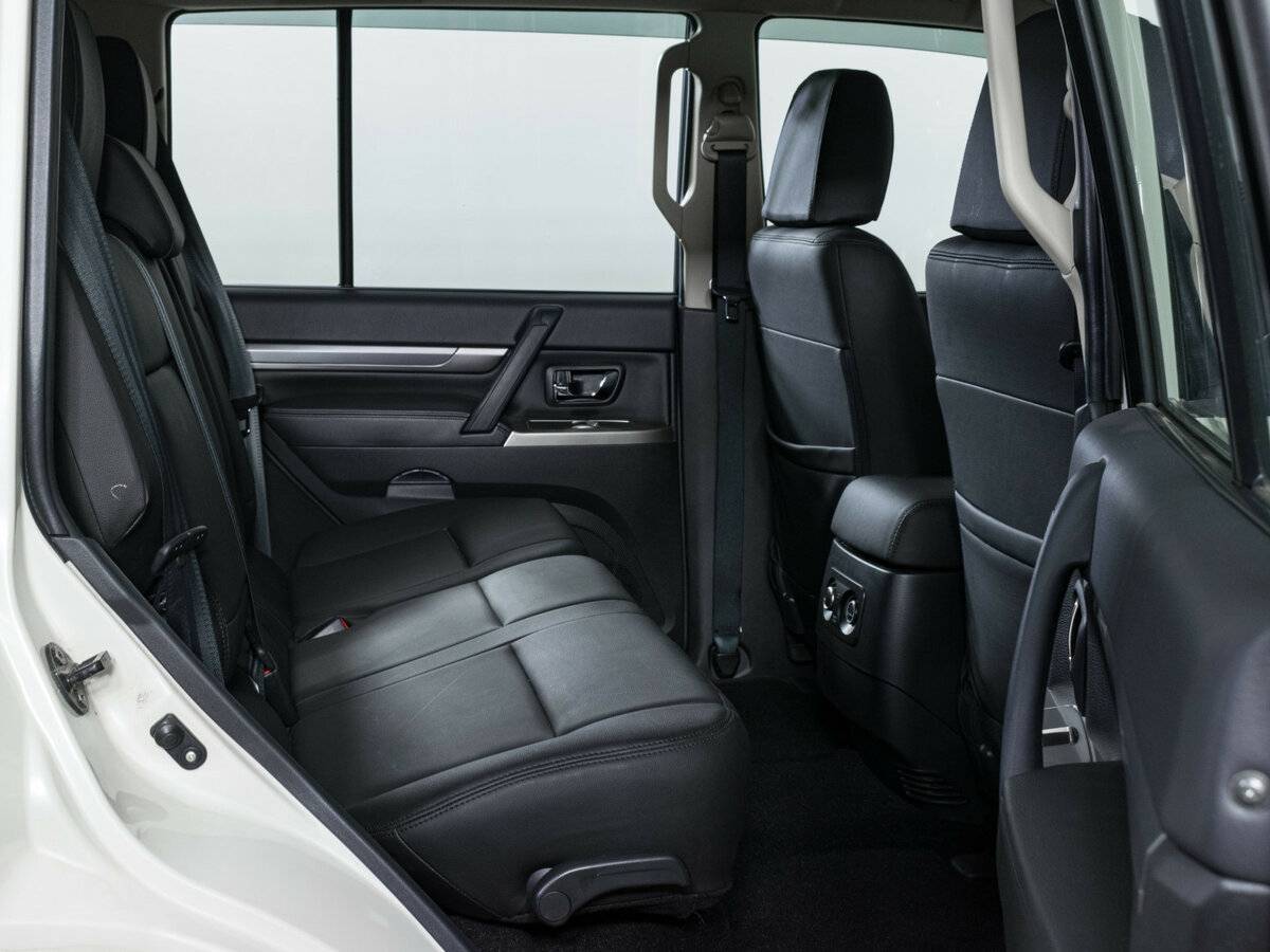 Mitsubishi Pajero, 2021 Фото №10